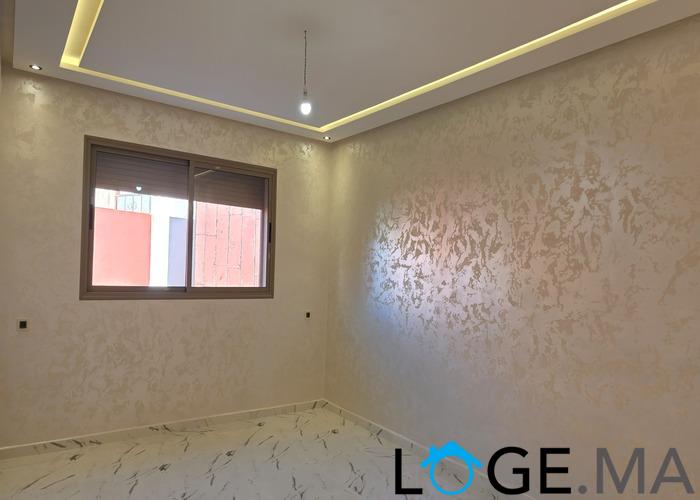 Appartement a vendre au 1er étage dans R+2 escalier privatif a el jadida.