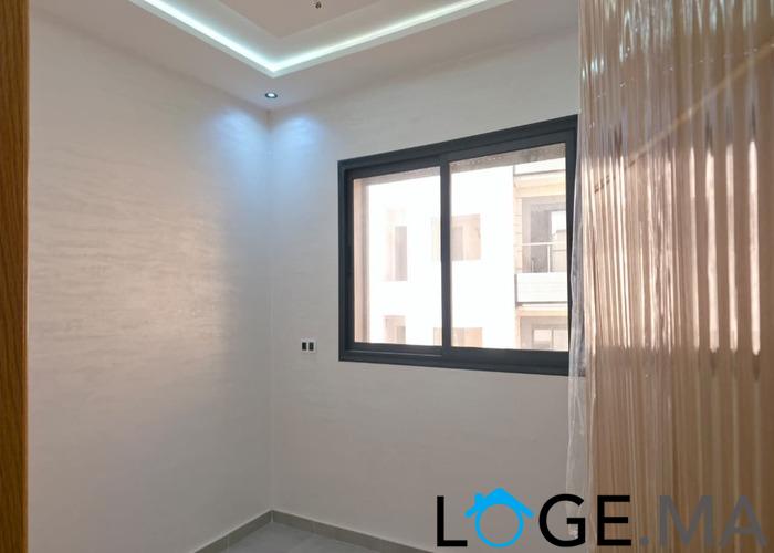 Appartement a vendre de deux façades escalier privatif au 2eme étage a el jadida.