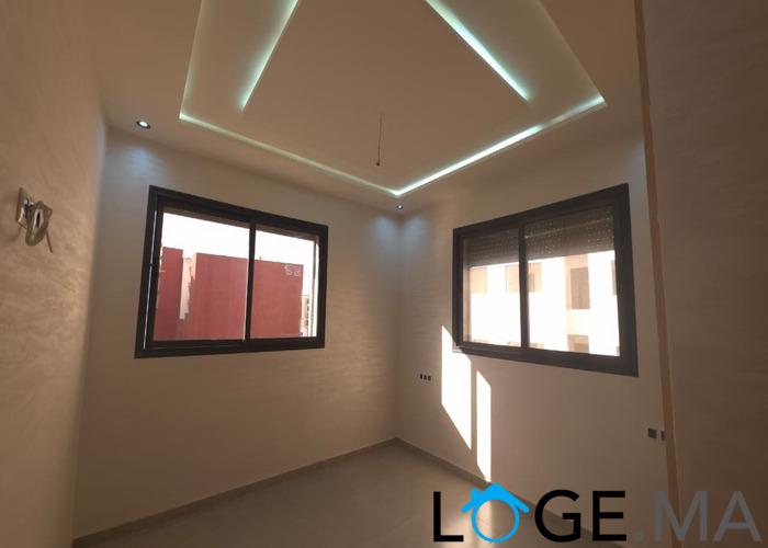 Appartement a vendre de deux façades escalier privatif au 2eme étage a el jadida.