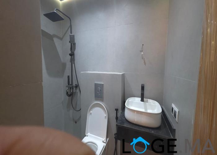 Appartement a vendre de deux façades escalier privatif au 2eme étage a el jadida.