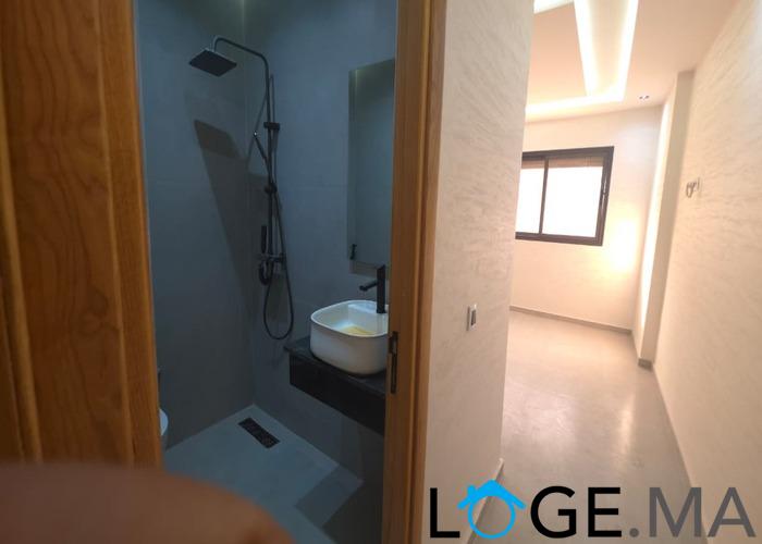 Appartement a vendre de deux façades escalier privatif au 2eme étage a el jadida.