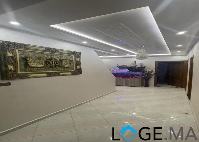 Appartement a vendre deuxième main a Saada el jadida avec une cuisine dans la terrasse