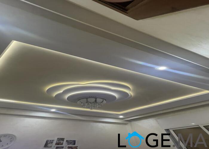 Appartement a vendre deuxième main a Saada el jadida avec une cuisine dans la terrasse