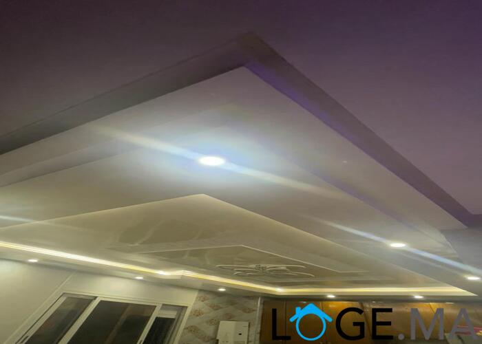 Appartement a vendre deuxième main a Saada el jadida avec une cuisine dans la terrasse