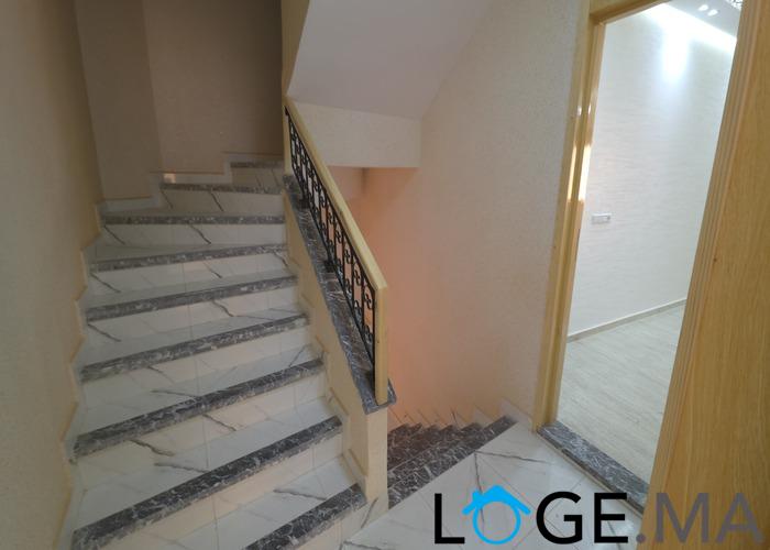 Appartement a vendre  dans R+2 ,de 76 m2 deux appartements par étage a el jadida.