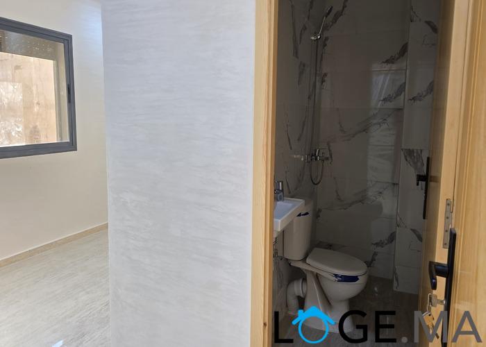 Appartement a vendre  dans R+2 ,de 76 m2 deux appartements par étage a el jadida.