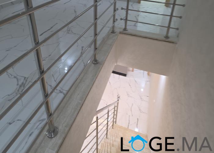 دوبلكس للبيع في عمارة من 4 طوابق بمساحة 110 و 140 متر مربع بأثمنة مناسبة قابلة للدعم   