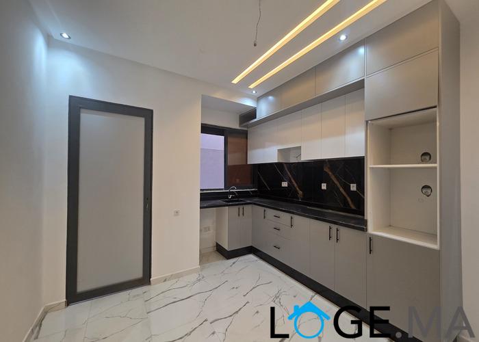 دوبلكس للبيع في عمارة من 4 طوابق بمساحة 110 و 140 متر مربع بأثمنة مناسبة قابلة للدعم   