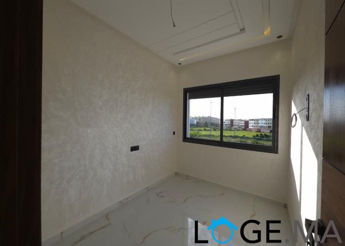 Niveau de villa a vendre près al bousstane el jadida . 