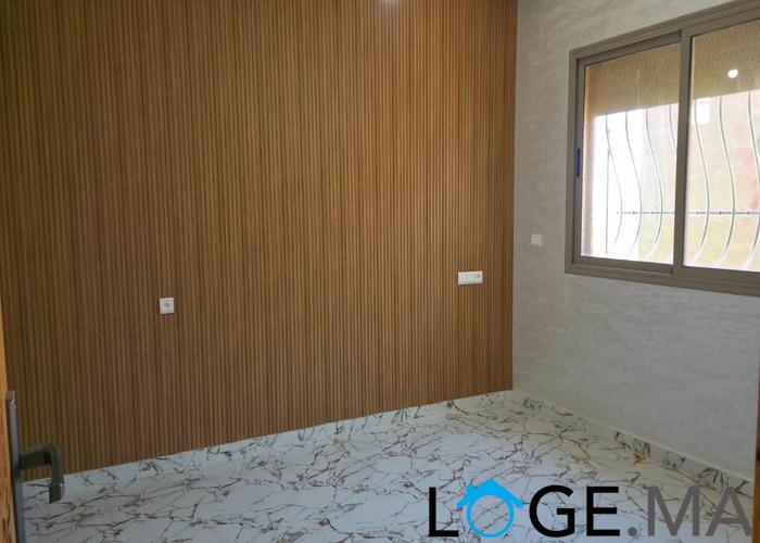 Appartement a vendre au 2ème étage escalier privatif a al bousstane el jadida.