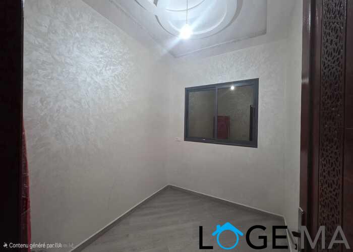 Appartement RDC 76 m2 dans R+2,deux façades a vendre au plein centre hay essalam el jadida .