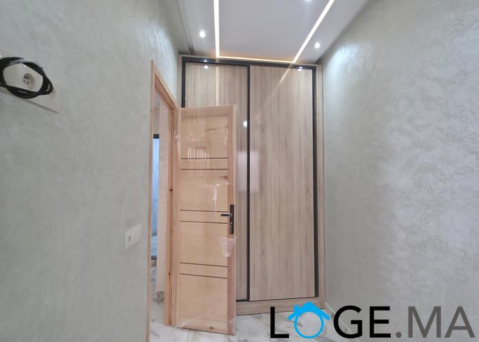 Appartement a vendre de 82 m2 étage courant près al bousstane el jadida.