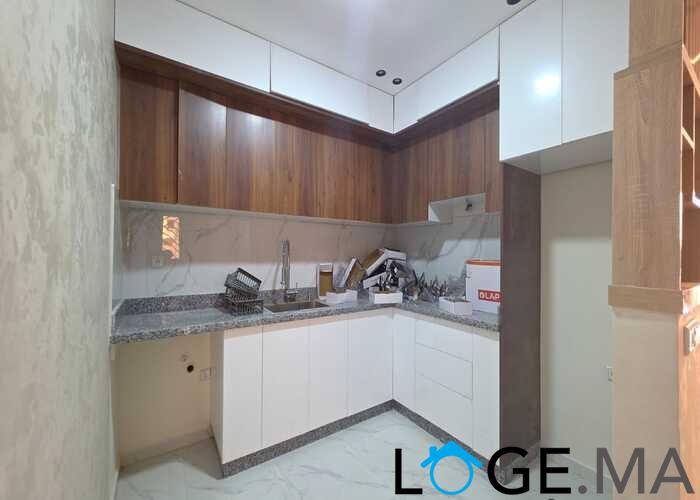 شقة سفلية واجهتين للبيع بالبستان الثمن 54 مليون قابلة للنقاش