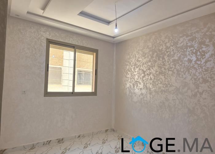 Appartement a vendre dans R+2 escalier privatif de 82 m2 a el jadida.