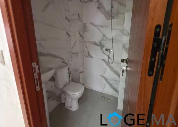 شقق للبيع في أرقى أحياء مدينة  الجديدة بمساحة 93 متر .  