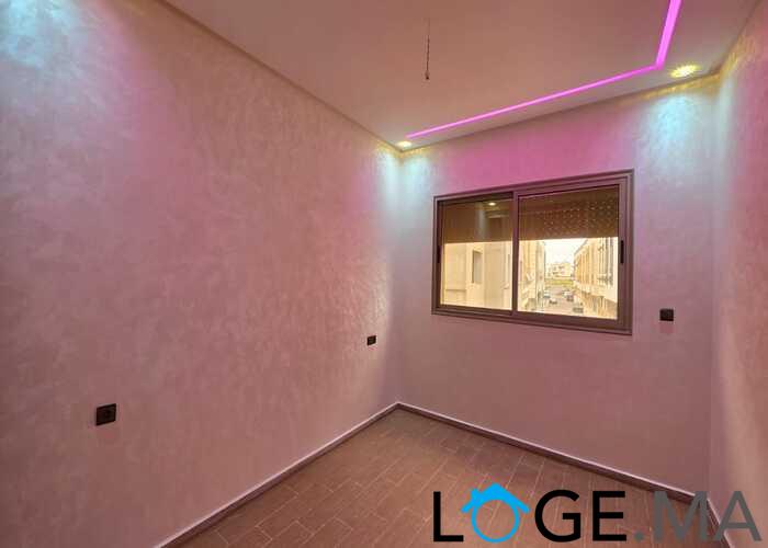 Appartement a vendre de 89 m2 au 1er étage près al bousstane el jadida. 