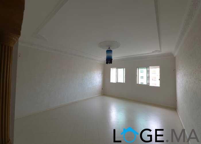 Appartement a vendre de 145 m2 dans R +4 ,un appartement par étage au centre Najed près carrfour el jadida. 