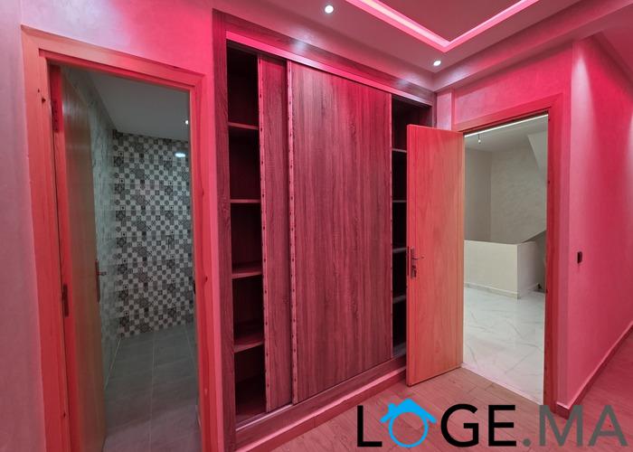Duplex villa a vendre de 325 m2 ,1er étage avec la cave et jardin a el jadida.