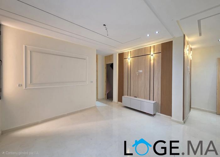 Appartement a vendre dans R+2 ,de 113 m2 escalier privatif a el jadida. 