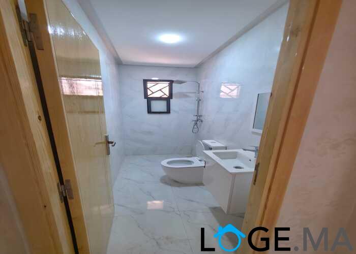 Appartement RDC a vendre de deux façades près albousstane el jadida. 