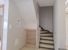 Duplex à vendre de 300 m2 à al bousstane el jadida.