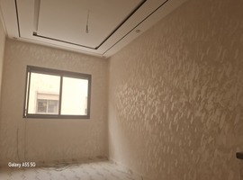 Appartement de deux façades, de 86 m2 près central laitières jadida .