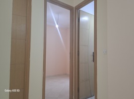 Appartement a vendre dans R+4 deb56 m2 au 1er étage près city industrielle el jadida.