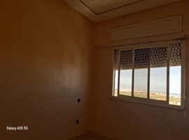 Appartement a louer au 4eme étage dans R+4 à hay essalam près service des mines el jadida .