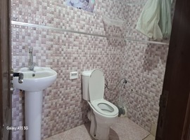 Appartement a louer au 4eme étage dans R+4 à hay essalam près service des mines el jadida .