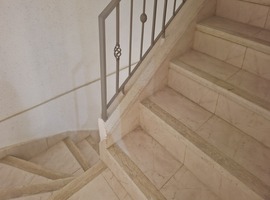 Appartement a vendre au 1er étage de 92 m2 à Malk chikhe el jadida.