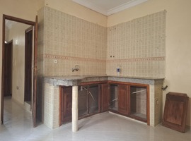 Appartement a louer dans R+2 au 2eme étage à hay essalam el jadida. 