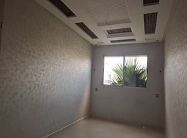 Appartement a vendre  dans R+4 de 90 m2 au 1er étage à el jadida. 