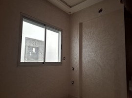 Appartement a vendre  dans R+4 de 90 m2 au 1er étage à el jadida. 