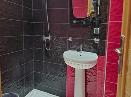 Appartement a vendre de deux façades dans R+4 au 4eme étage el jadida.