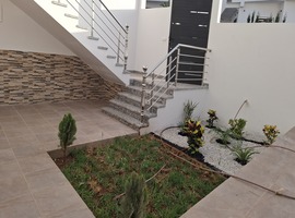 Duplex villa a vendre de 3 façades près marjan el jadida 