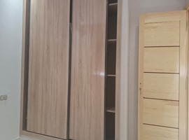Appartement a vendre dans R+2 au 2 ème étage a hay essalam el jadida. 
