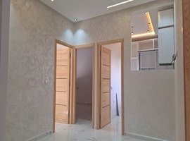 Appartement a vendre dans R+2 au 2 ème étage a hay essalam el jadida. 