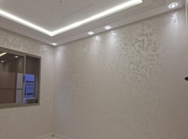 Appartement a vendre dans  R+2 ,au 1er étage escalier privatif près hay almatar el jadida.