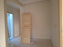 Appartement dans r+3 2eme et 3eme étage de 4 pièces près marjane 