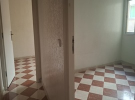 Appartement a louer  de 120 m2 dans R+4 a hay essalam el jadida .