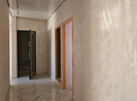 Appartement a vendre dans R+2 escalier privatif a el jadida.