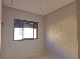 Appartement a vendre au 2eme étage escalier privatif, de 95m2 a malk chikh el jadida