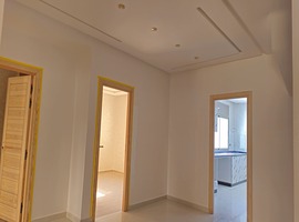 Appartement a vendre dans R+2 escalier privatif, de 113 m2 (surface sans escalier) a jnan lmatar près Najed el jadida.