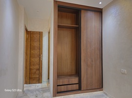 Appartement a vendre dans R+2 au 2eme étage, de 147 m2 a el jadida.