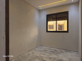 Appartement a vendre dans R+2 au 2eme étage, de 147 m2 a el jadida.