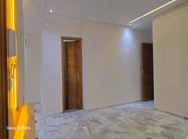 Appartement a vendre dans R+2 au 2eme étage, de 147 m2 a el jadida.