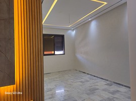 Appartement a vendre dans R+2 au 2eme étage, de 147 m2 a el jadida.