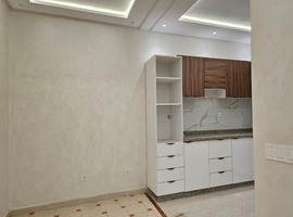 Appartement a vendre dans  R+2 au 1er étage ,deuxième main a hay essalam Hiba el jadida.