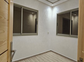 Appartements de deux façades dans R+3 au 3éme étage avec ascenseur jusqu'à terrasse,avant café Chaimaa el jadida. 