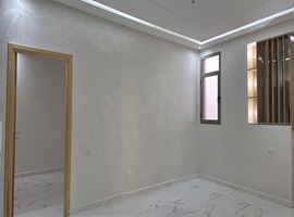 Appartement a vendre dans R+2 escalier privatif a hay essalam près route Marrakech el jadida.